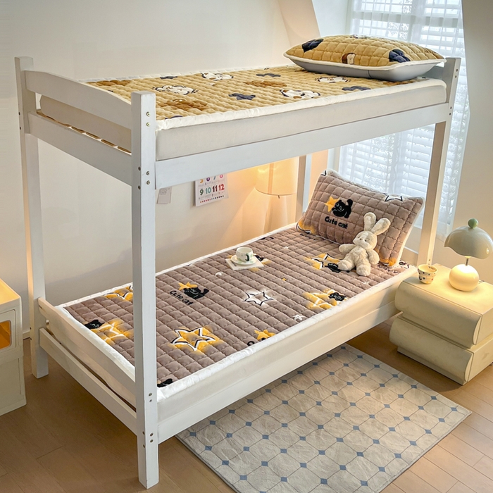 91家纺网 家纺一手货源 找家纺 莉莉安家纺 2025牛奶绒床垫褥子软垫家用加厚宿舍学生单人铺垫被冬季加绒毛毯床褥 猫咪星空