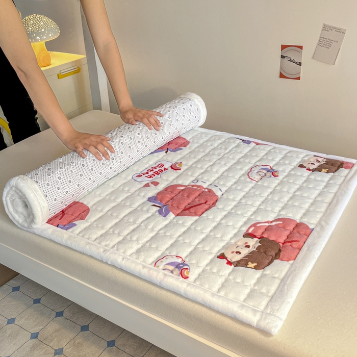 91家纺网 家纺一手货源 找家纺 莉莉安家纺 2025牛奶绒床垫褥子软垫家用加厚宿舍学生单人铺垫被冬季加绒毛毯床褥 蜜桃女孩