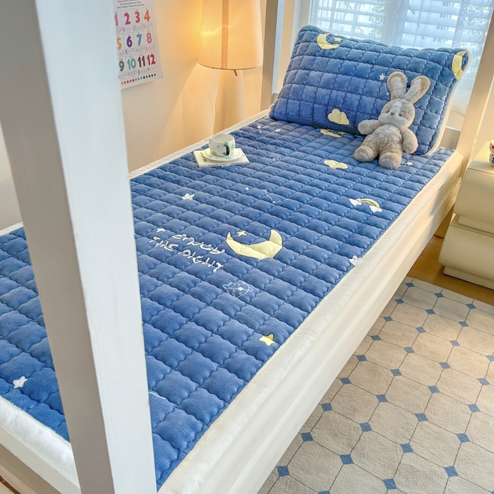 91家纺网 家纺一手货源 找家纺 莉莉安家纺 2025牛奶绒床垫褥子软垫家用加厚宿舍学生单人铺垫被冬季加绒毛毯床褥 星月传奇