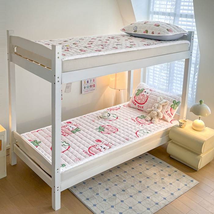 91家纺网 家纺一手货源 找家纺 莉莉安家纺 2025牛奶绒床垫褥子软垫家用加厚宿舍学生单人铺垫被冬季加绒毛毯床褥 幸运草莓