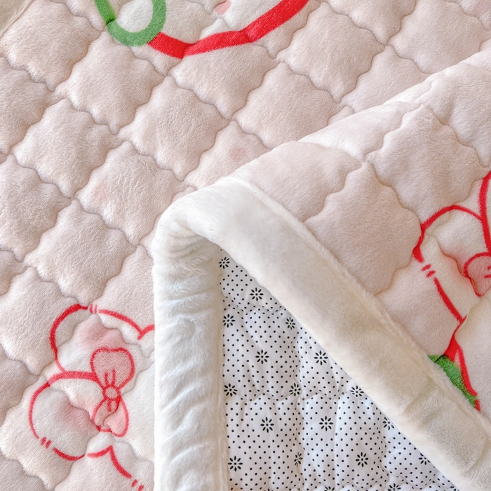 91家纺网 家纺一手货源 找家纺 莉莉安家纺 2025牛奶绒床垫褥子软垫家用加厚宿舍学生单人铺垫被冬季加绒毛毯床褥 幸运草莓