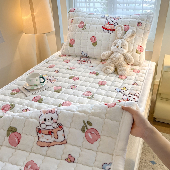 91家纺网 家纺一手货源 找家纺 莉莉安家纺 2025牛奶绒床垫褥子软垫家用加厚宿舍学生单人铺垫被冬季加绒毛毯床褥 郁金花香