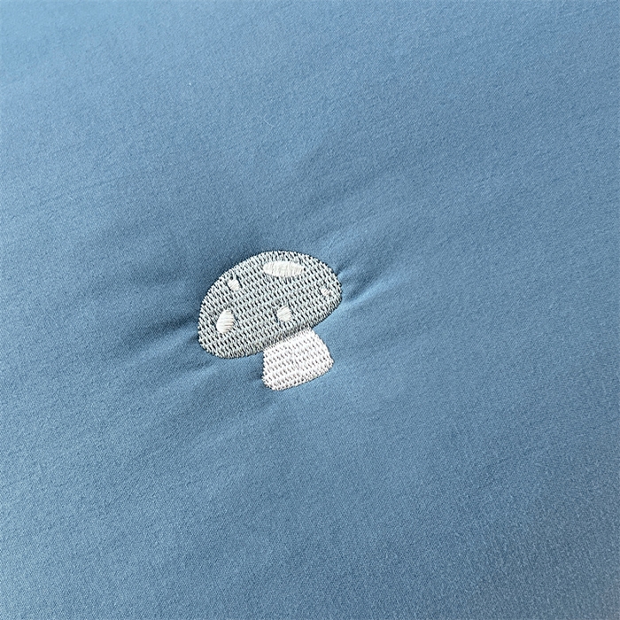 91家纺网 家纺一手货源 找家纺 梦舒羽 2025新款水洗棉刺绣双人夹棉枕套加厚学生情侣1.5m枕头套1.8米枕芯套 蘑菇屋-藏青蓝