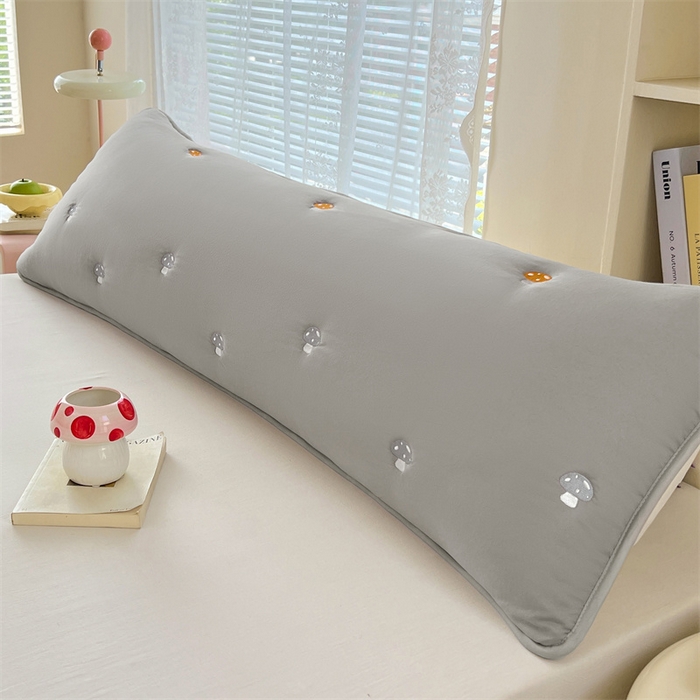 91家纺网 家纺一手货源 找家纺 梦舒羽 2025新款水洗棉刺绣双人夹棉枕套加厚学生情侣1.5m枕头套1.8米枕芯套 蘑菇屋-高级灰