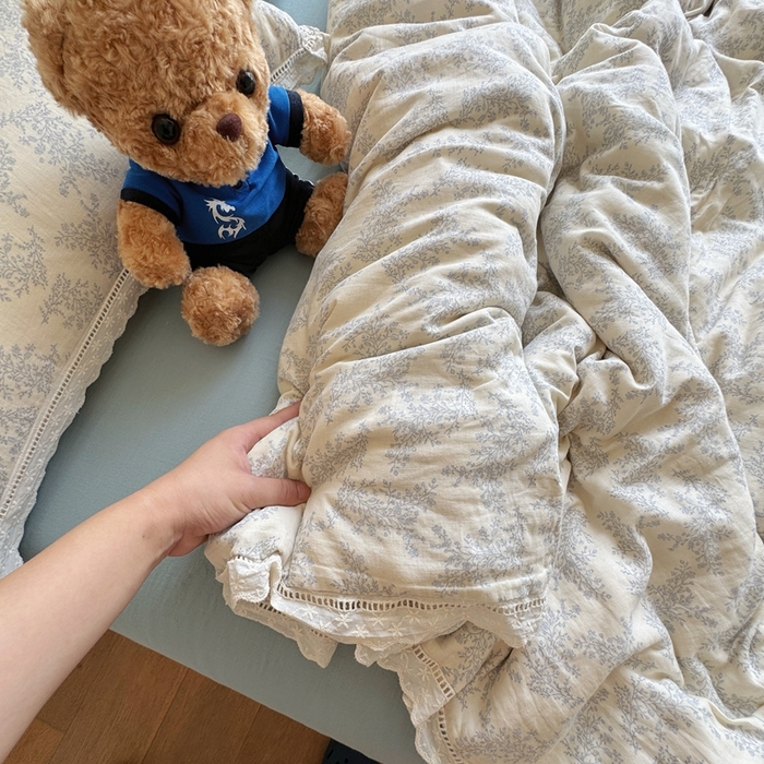 91家纺网 家纺一手货源 找家纺 （总）8+8 2025新款全棉纯棉双层纱镂空花边/皱皱花边四件套