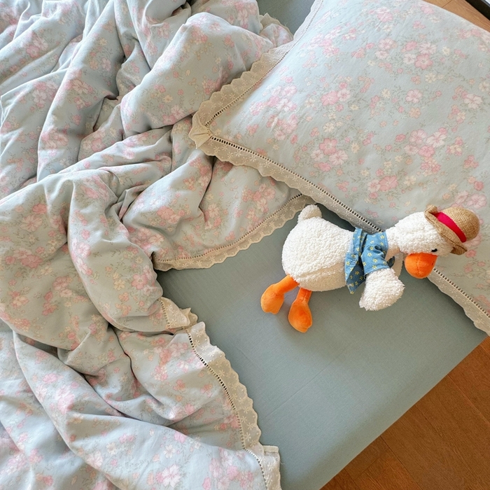 8+8 2025新款全棉纯棉双层纱镂空花边/皱皱花边四件套 花边款-莱茵河畔