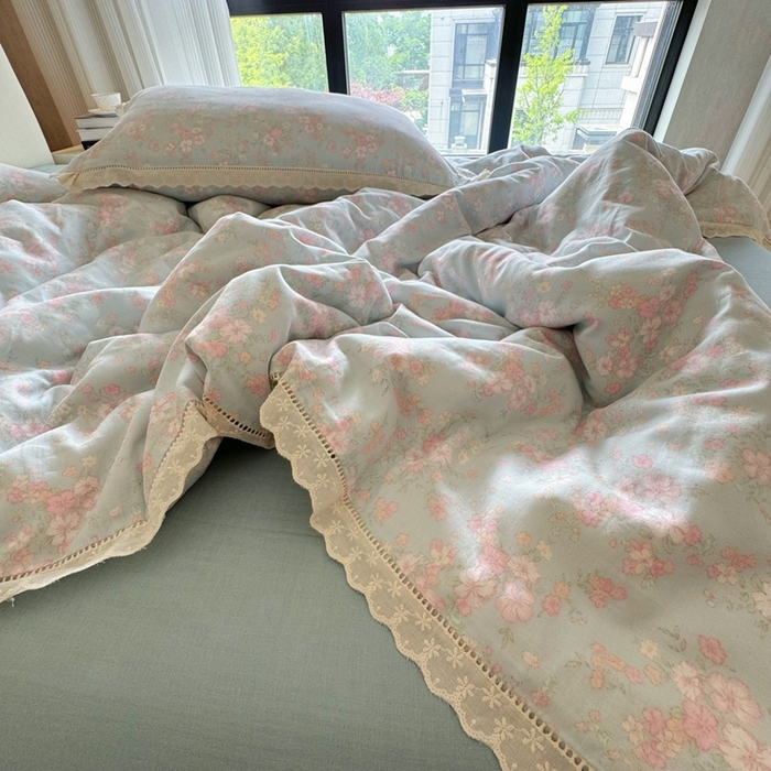 91家纺网 家纺一手货源 找家纺 8+8 2025新款全棉纯棉双层纱镂空花边/皱皱花边四件套 花边款-莱茵河畔