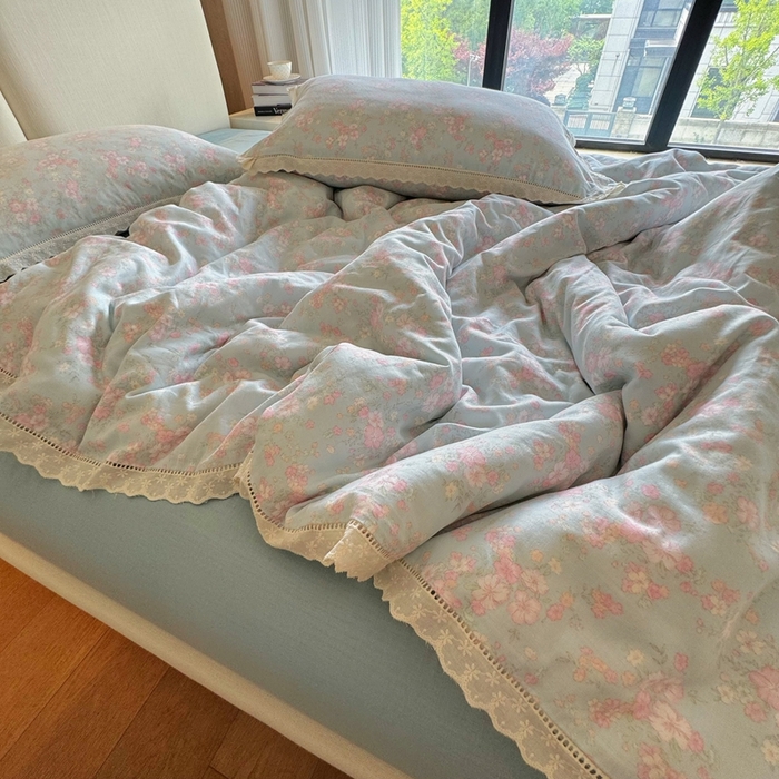 91家纺网 家纺一手货源 找家纺 8+8 2025新款全棉纯棉双层纱镂空花边/皱皱花边四件套 花边款-莱茵河畔