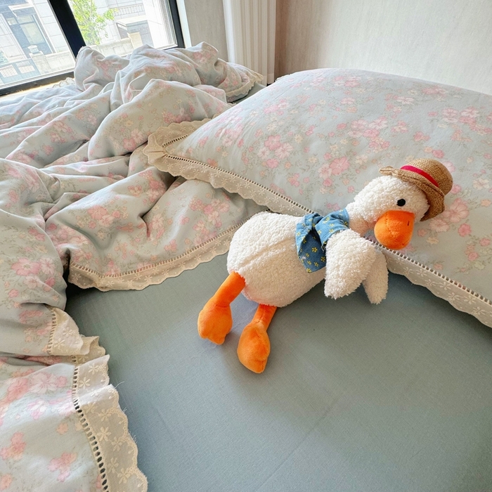 91家纺网 家纺一手货源 找家纺 8+8 2025新款全棉纯棉双层纱镂空花边/皱皱花边四件套 花边款-莱茵河畔