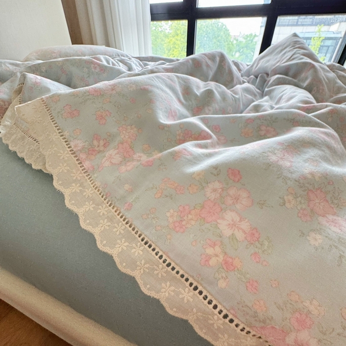 91家纺网 家纺一手货源 找家纺 8+8 2025新款全棉纯棉双层纱镂空花边/皱皱花边四件套 花边款-莱茵河畔