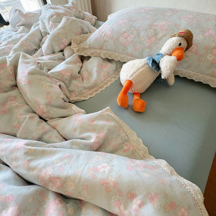 91家纺网 家纺一手货源 找家纺 8+8 2025新款全棉纯棉双层纱镂空花边/皱皱花边四件套 花边款-莱茵河畔