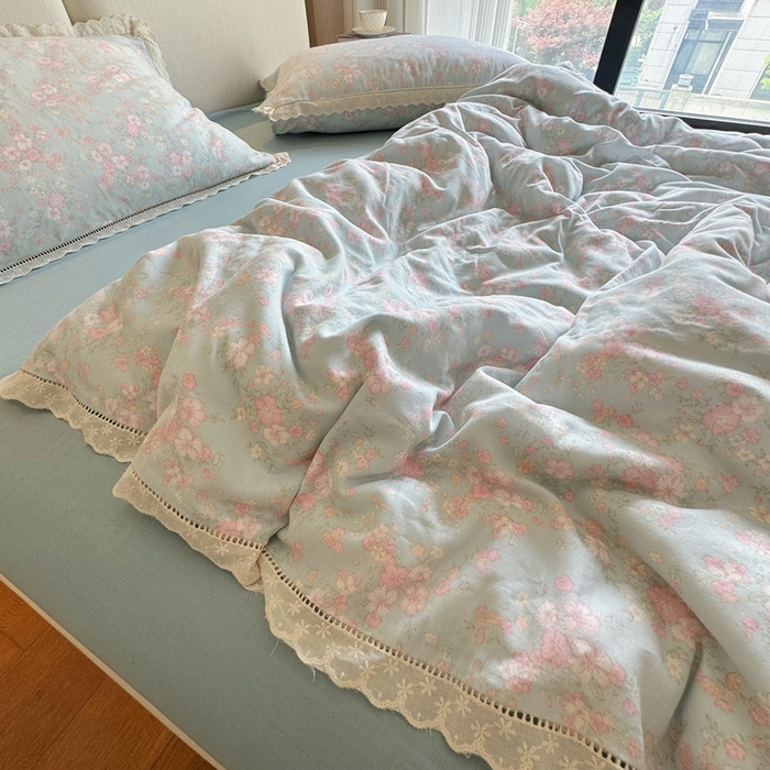 91家纺网 家纺一手货源 找家纺 8+8 2025新款全棉纯棉双层纱镂空花边/皱皱花边四件套 花边款-莱茵河畔