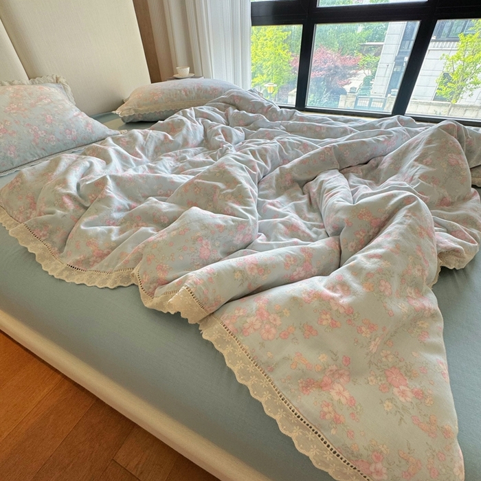 91家纺网 家纺一手货源 找家纺 8+8 2025新款全棉纯棉双层纱镂空花边/皱皱花边四件套 花边款-莱茵河畔