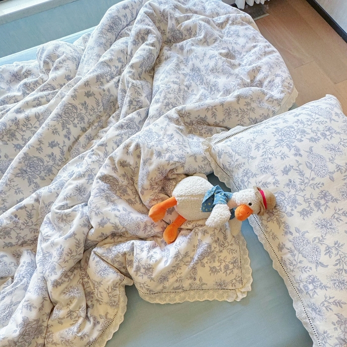 91家纺网 家纺一手货源 找家纺 8+8 2025新款全棉纯棉双层纱镂空花边/皱皱花边四件套 花边款-南山南