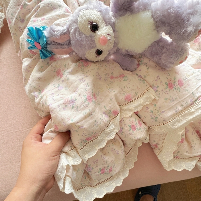 91家纺网 家纺一手货源 找家纺 8+8 2025新款全棉纯棉双层纱镂空花边/皱皱花边四件套 花边款-蔷薇