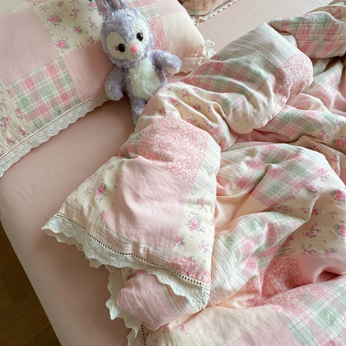 91家纺网 家纺一手货源 找家纺 8+8 2025新款全棉纯棉双层纱镂空花边/皱皱花边四件套 花边款-田野少女