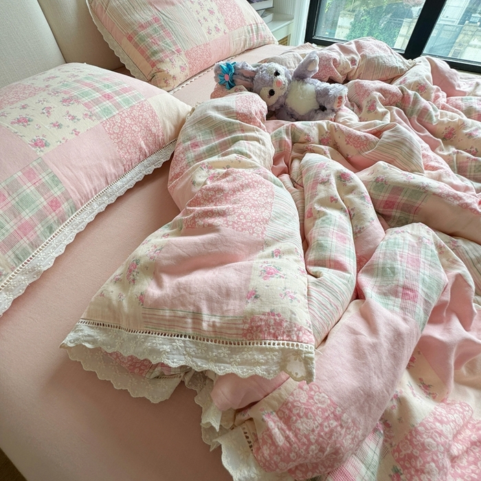 91家纺网 家纺一手货源 找家纺 8+8 2025新款全棉纯棉双层纱镂空花边/皱皱花边四件套 花边款-田野少女