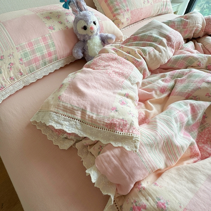 91家纺网 家纺一手货源 找家纺 8+8 2025新款全棉纯棉双层纱镂空花边/皱皱花边四件套 花边款-田野少女