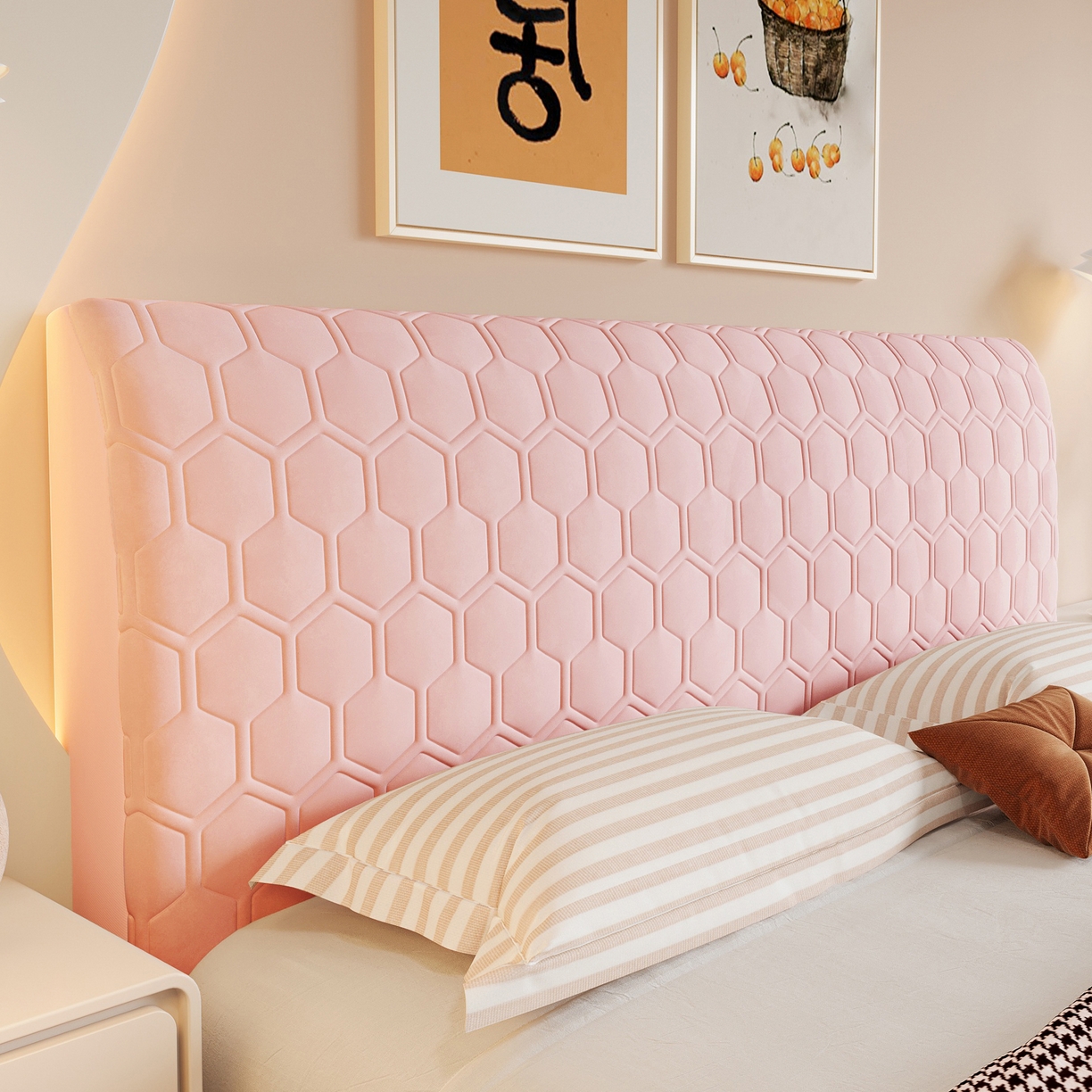 91家纺网 家纺一手货源 找家纺 沐沐家纺 2026新款乳胶六边形床头罩 粉