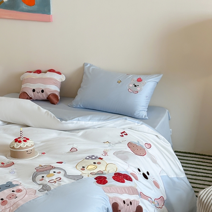 91家纺网 家纺一手货源 找家纺 紫桐 Lila lndus2025新款绣花款四件套-生日派对 生日派对- 蓝