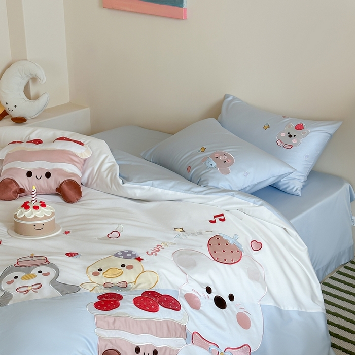 91家纺网 家纺一手货源 找家纺 紫桐 Lila lndus2025新款绣花款四件套-生日派对 生日派对- 蓝