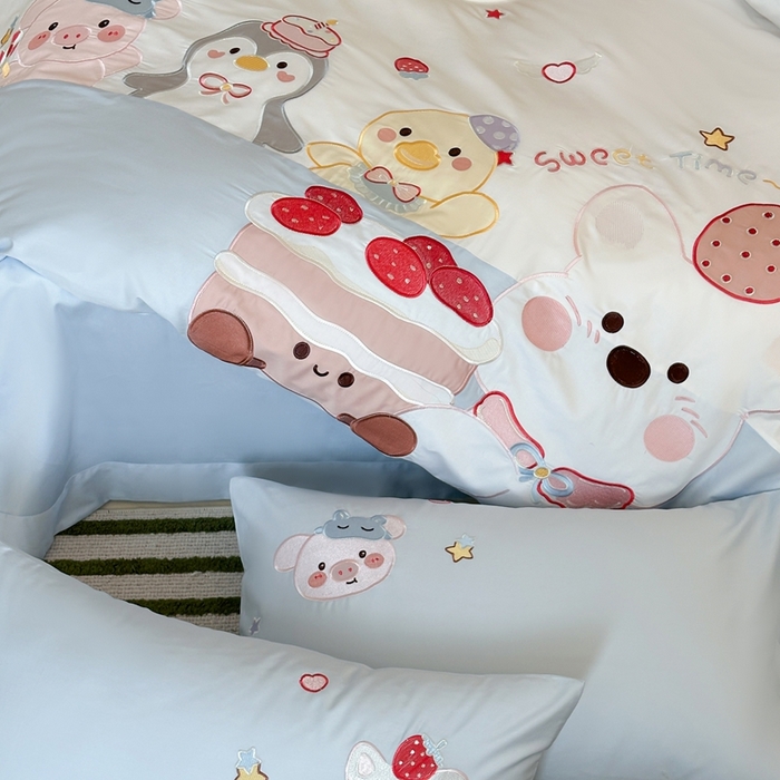 91家纺网 家纺一手货源 找家纺 紫桐 Lila lndus2025新款绣花款四件套-生日派对 生日派对- 蓝