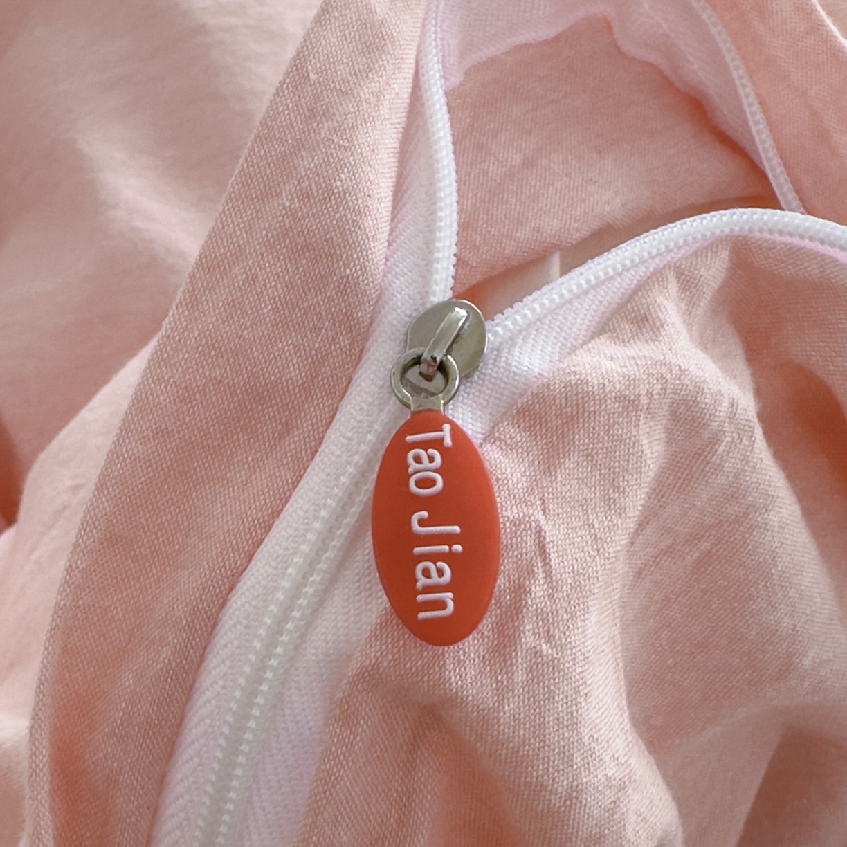 91家纺网 家纺一手货源 找家纺 晚依家纺 2025新款A类全棉色织水洗棉四件套纯棉格子纯色被套学生宿舍三件套定制定做 纯色-浅粉