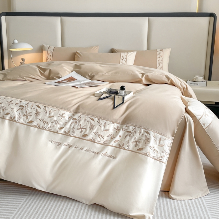 91家纺网 家纺一手货源 找家纺 桃园 2025新款纯棉全棉长绒棉磨毛不掉毛四件套高端礼盒--花漾系列（包含买家秀） 香槟金