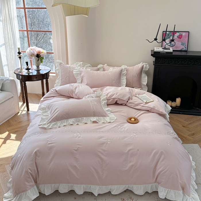 91家纺网 家纺一手货源 找家纺 （总）紫桐 Lila lndus2025新款绣花款四件套-知许