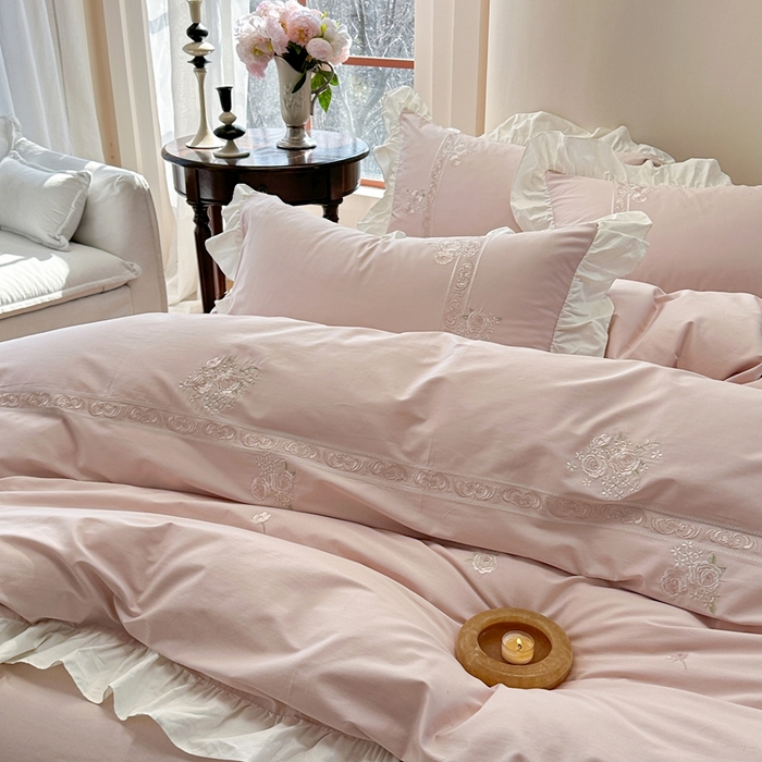 91家纺网 家纺一手货源 找家纺 紫桐 Lila lndus2025新款绣花款四件套-知许 粉色