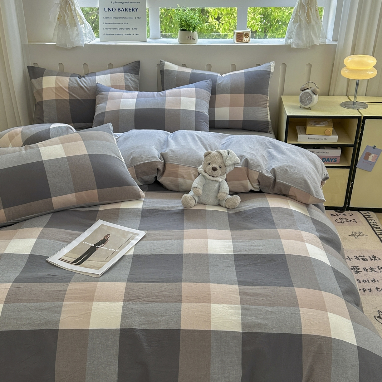 91家纺网 家纺一手货源 找家纺 晚依家纺 2025新款A类全棉色织水洗棉四件套纯棉格子纯色被套学生宿舍三件套定制定做 洛伊-灰咖大格