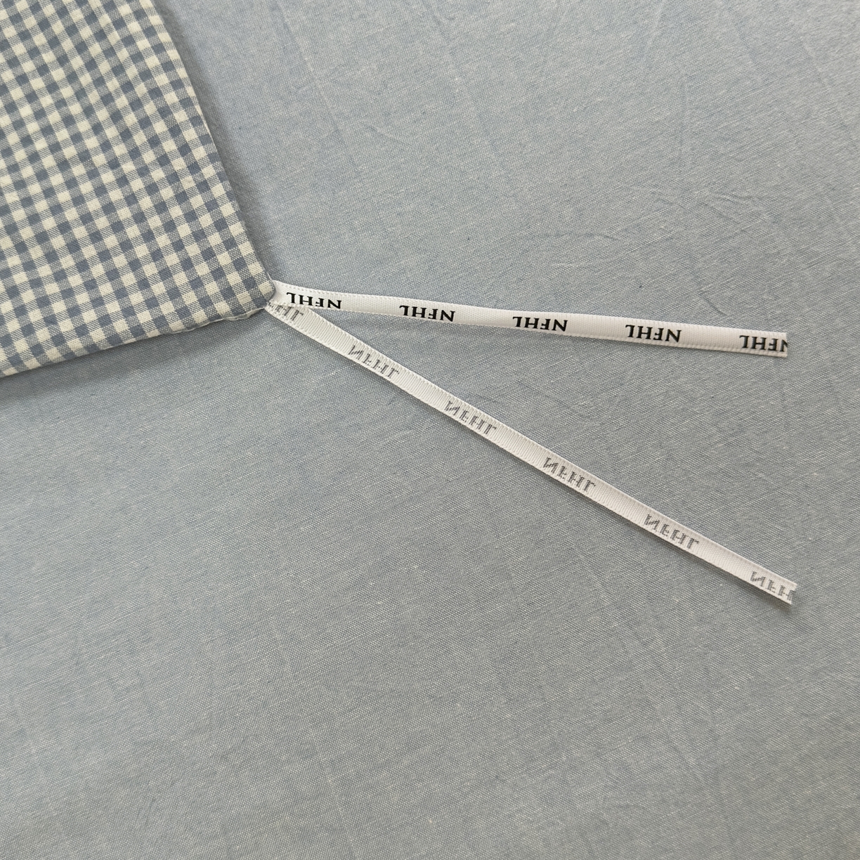 91家纺网 家纺一手货源 找家纺 晚依家纺 2025新款A类全棉色织水洗棉四件套纯棉格子纯色被套学生宿舍三件套定制定做 密格-浅蓝