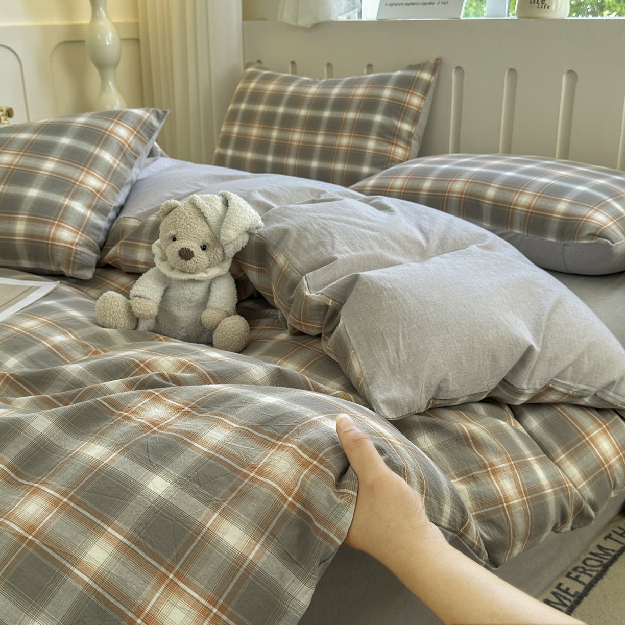 91家纺网 家纺一手货源 找家纺 晚依家纺 2025新款A类全棉色织水洗棉四件套纯棉格子纯色被套学生宿舍三件套定制定做 诺卡-浅灰