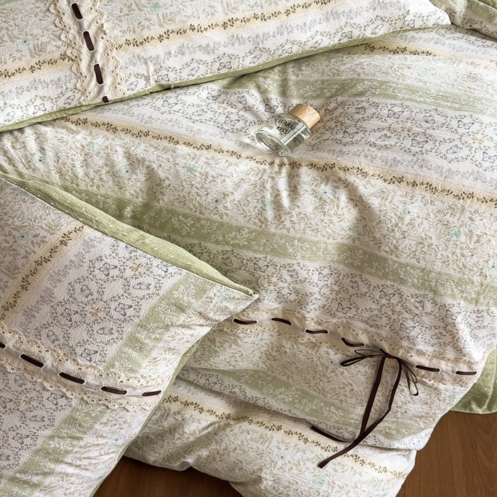 91家纺网 家纺一手货源 找家纺 可思家纺2025新款云感木棉皱皱纱四件套 薄雾花海