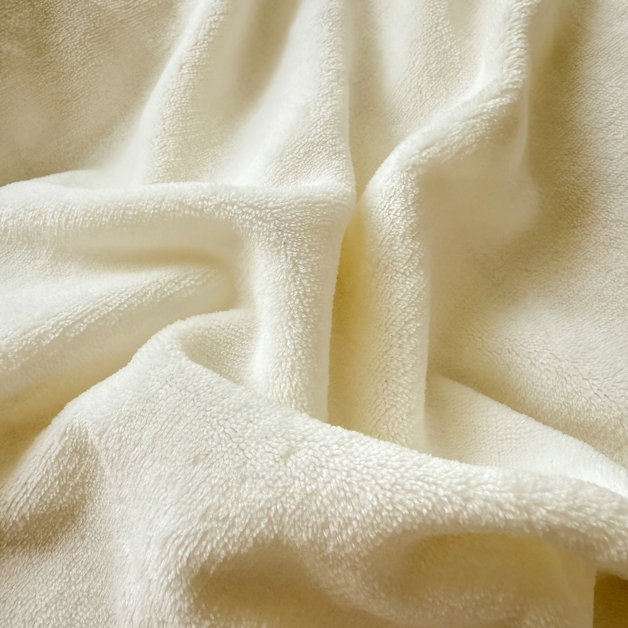 91家纺网 家纺一手货源 找家纺 莱凯家纺 2025新款毛巾绣牛奶绒四件套 腊肠萌犬