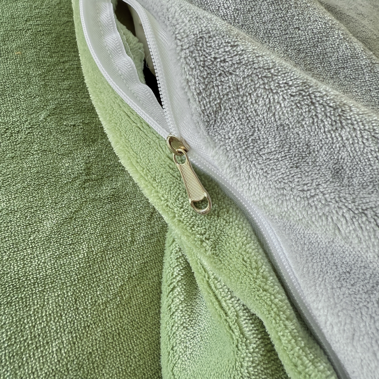 91家纺网 家纺一手货源 找家纺 （总）莱凯家纺 2025新款贴布绣牛奶绒四件套