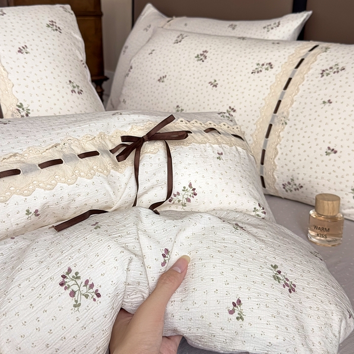 91家纺网 家纺一手货源 找家纺 可思家纺2025新款云感木棉皱皱纱四件套 小花集