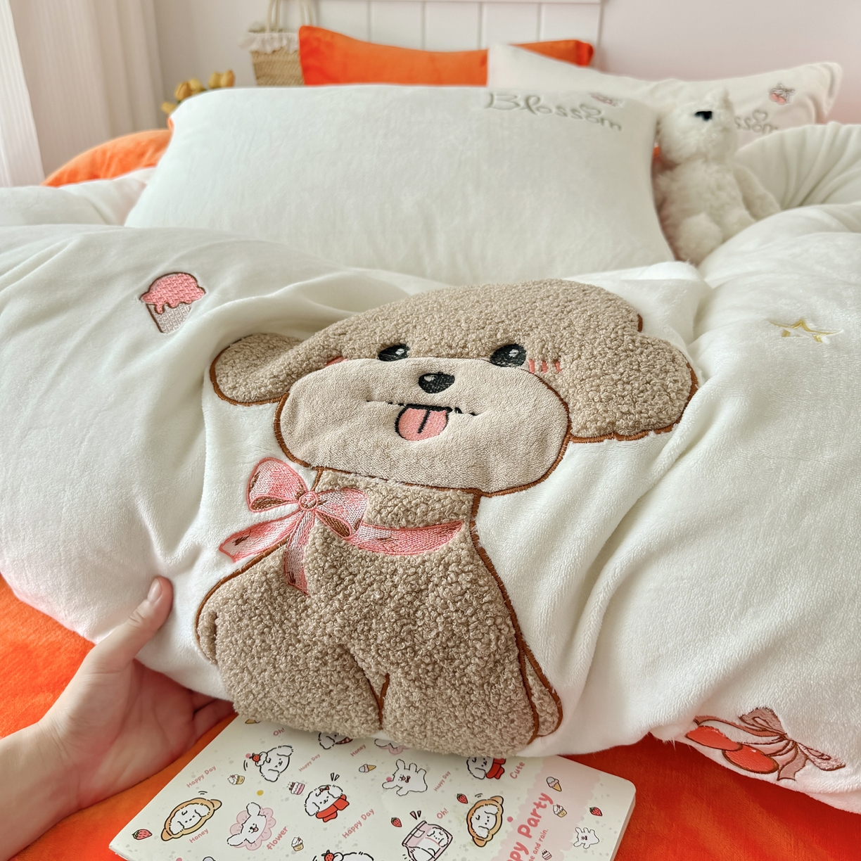 91家纺网 家纺一手货源 找家纺 （总）莱凯家纺 2025新款贴布绣牛奶绒四件套