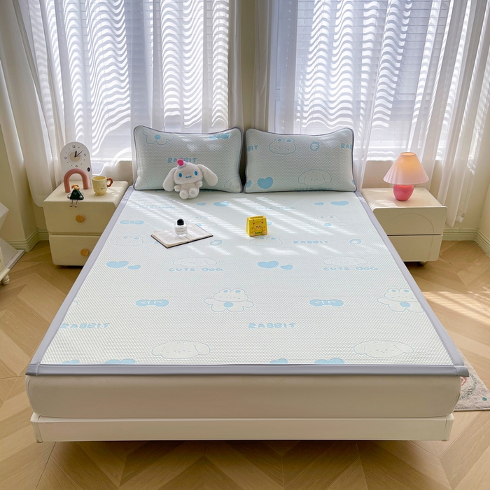 小叮当家纺仓储工厂店 2025新款冰豆豆凉席冰丝席凉豆豆凉席-灵萌系列-床席款 灵萌条席-兔宝熊-蓝