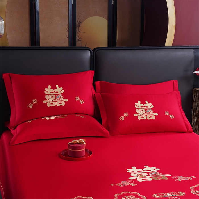 91家纺网 家纺一手货源 找家纺 千禧家纺 2024新款长绒棉绣花婚庆三件套 新婚快乐