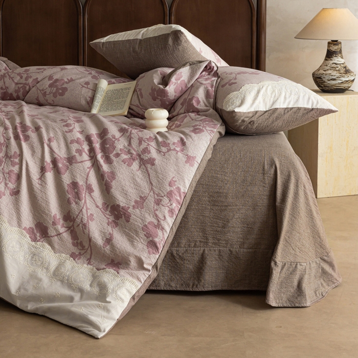 91家纺网 家纺一手货源 找家纺 迷尚家居 2025新款复古色织仿棉麻全棉花边四件套 俏颜-棉麻