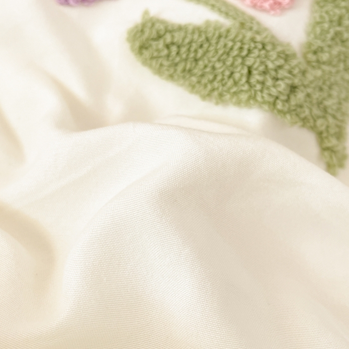 91家纺网 家纺一手货源 找家纺 易禾家纺 2025新款韩版小清新毛巾绣水洗棉四件套学生宿舍三件套铃兰小兔系列（专板花型） 铃兰小兔-奶白粉