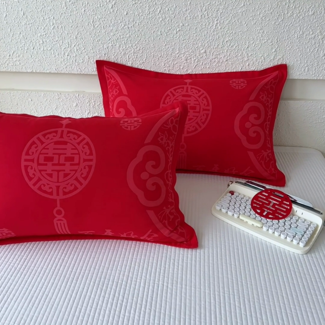 91家纺网 家纺一手货源 找家纺 （总）悦然毛巾被 2025新款婚庆大红三层全棉纱布枕套