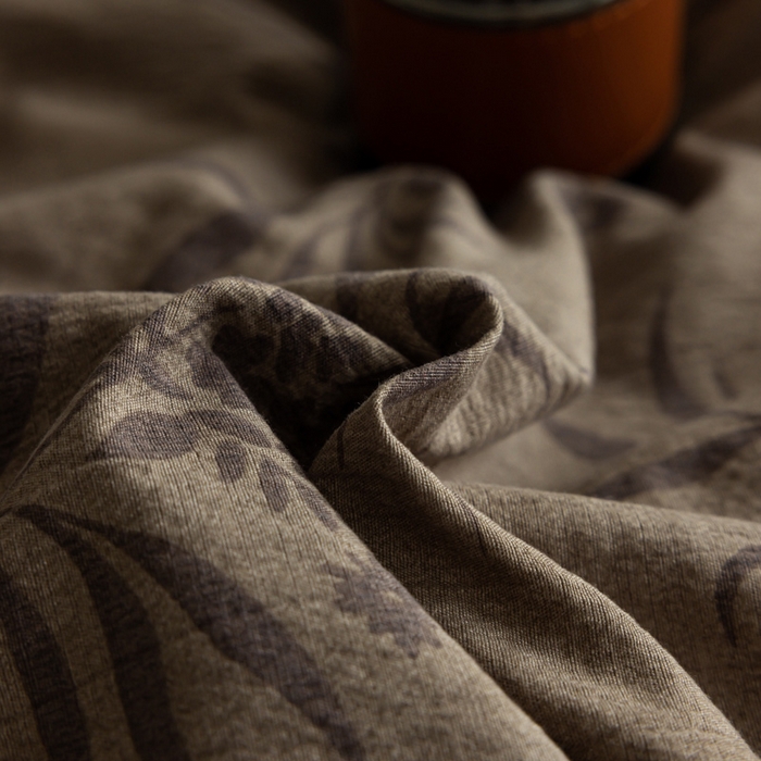 91家纺网 家纺一手货源 找家纺 迷尚家居 2025新款复古色织仿棉麻全棉花边四件套 玉茗-棉麻