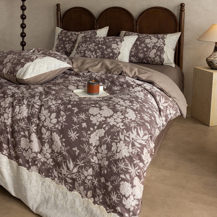 91家纺网 家纺一手货源 找家纺 迷尚家居 2025新款复古色织仿棉麻全棉花边四件套 枫林晚-棉麻