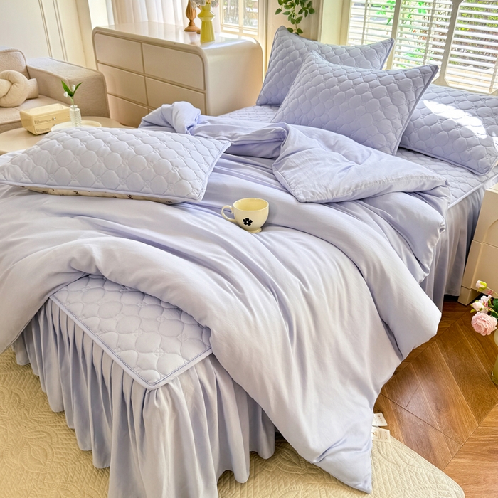 91家纺网 家纺一手货源 找家纺 金盛皇朝家纺 2025新款纯色水洗棉夹棉床裙三件套四件套 蓝调时光