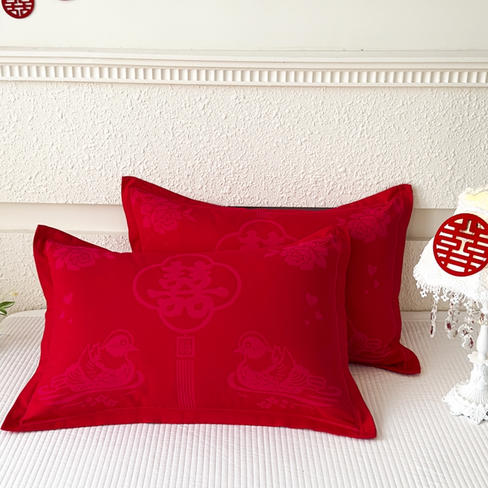 91家纺网 家纺一手货源 找家纺 悦然毛巾被 2025新款婚庆大红三层全棉纱布枕套 欢喜鸳鸯