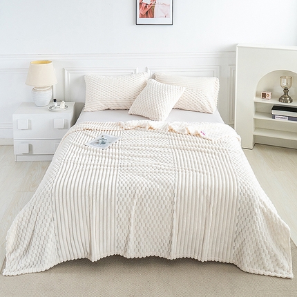 （总）悦织湾家纺 2025新款280克重金龟绒毛毯牛奶绒格子条纹抽条盖毯休闲沙发毯披肩小毯子跨境专供可打卷压缩