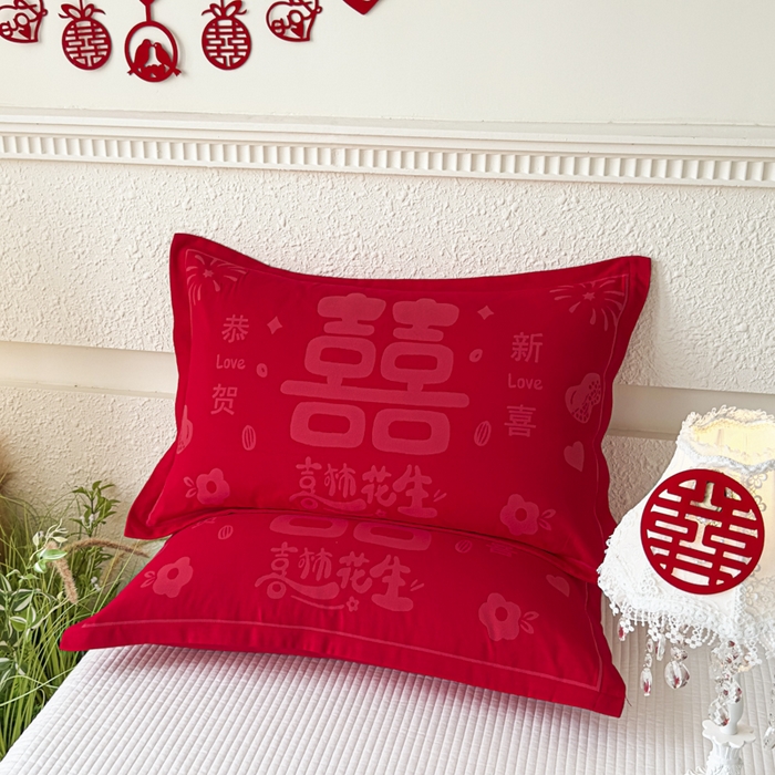 91家纺网 家纺一手货源 找家纺 悦然毛巾被 2025新款婚庆大红三层全棉纱布枕套 喜事花生