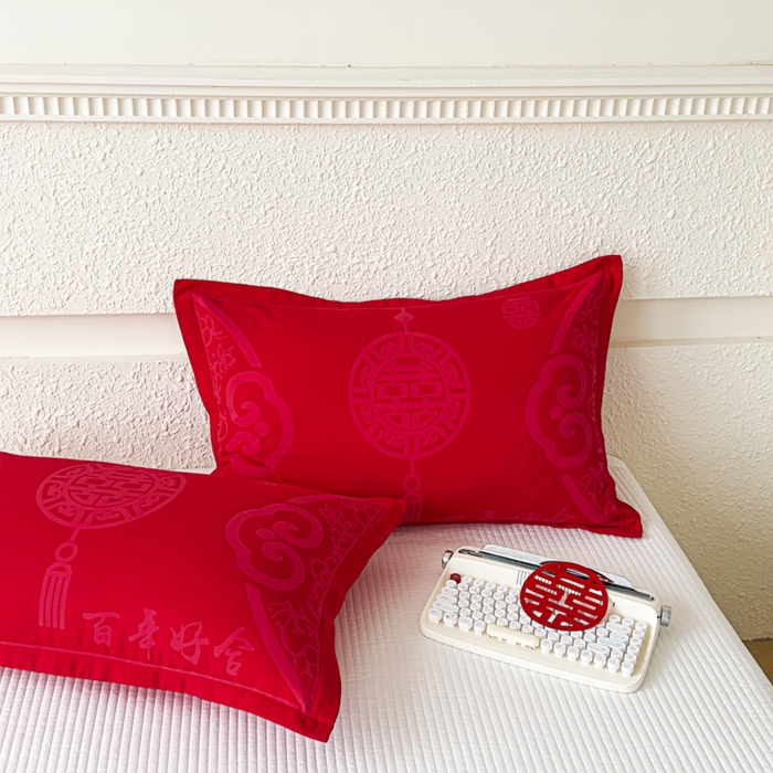 91家纺网 家纺一手货源 找家纺 悦然毛巾被 2025新款婚庆大红三层全棉纱布枕套 百年好合